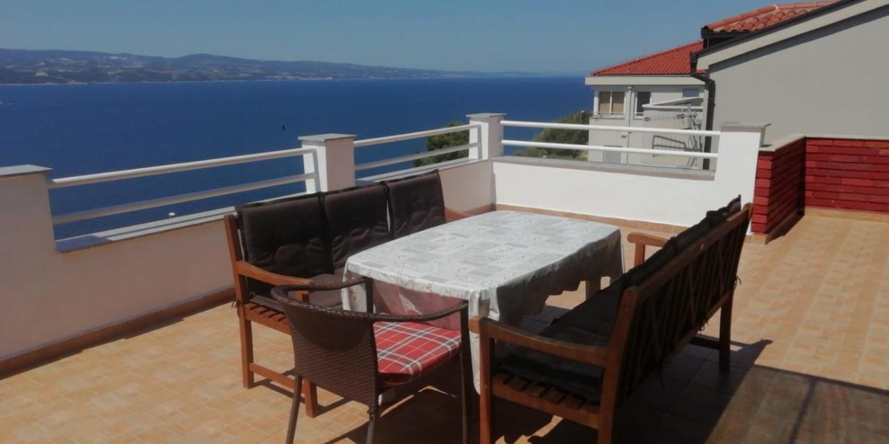 Apartment Kovacic Омиш Экстерьер фото