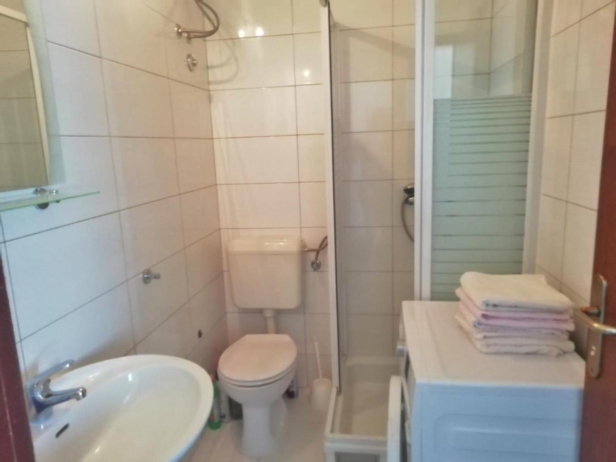 Apartment Kovacic Омиш Экстерьер фото