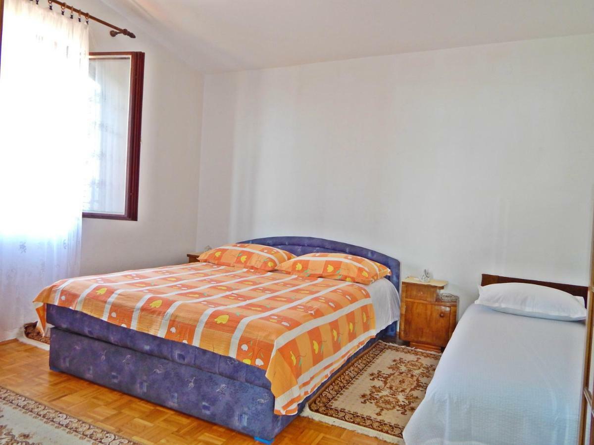 Apartment Kovacic Омиш Экстерьер фото