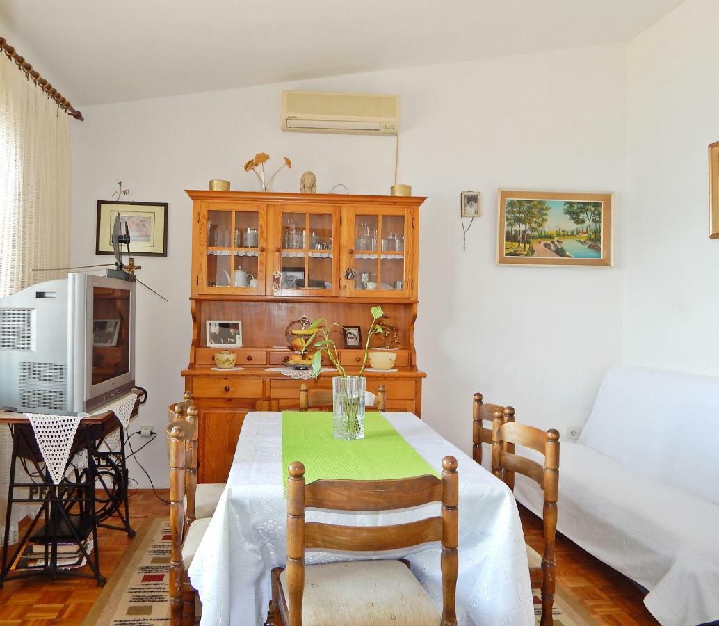 Apartment Kovacic Омиш Экстерьер фото